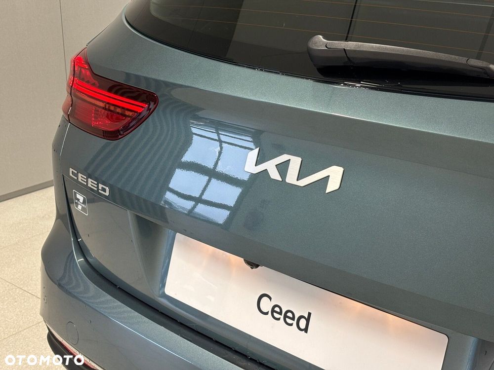 Kia Ceed - 7