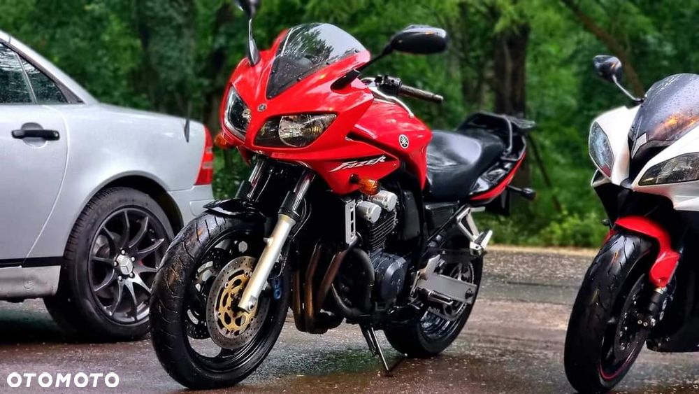 Yamaha FZS - 1