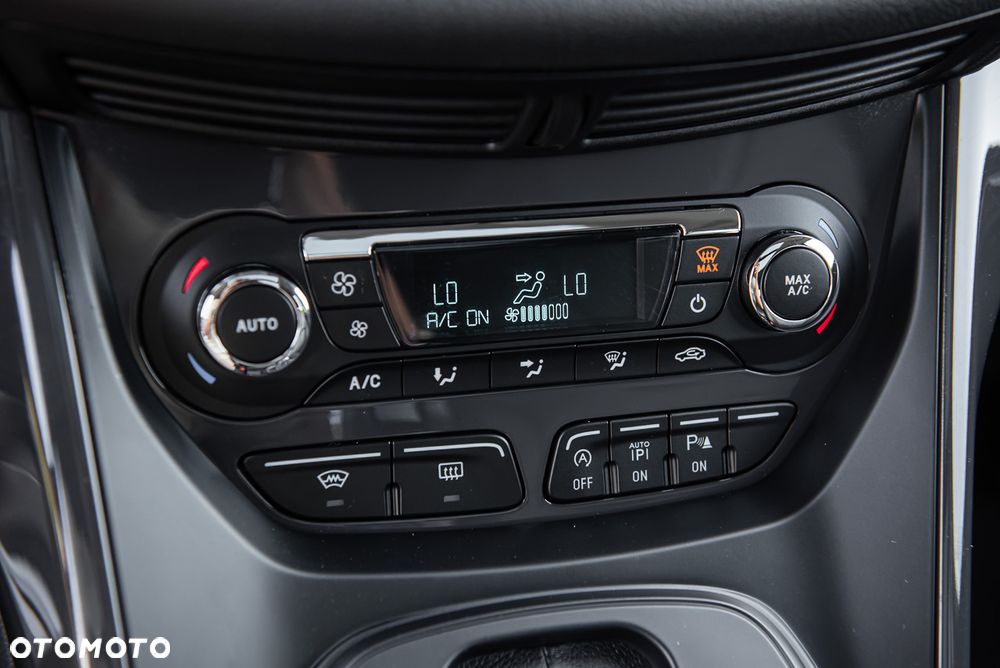 Ford Kuga 1.5 EcoBoost 4WD Titanium - 24