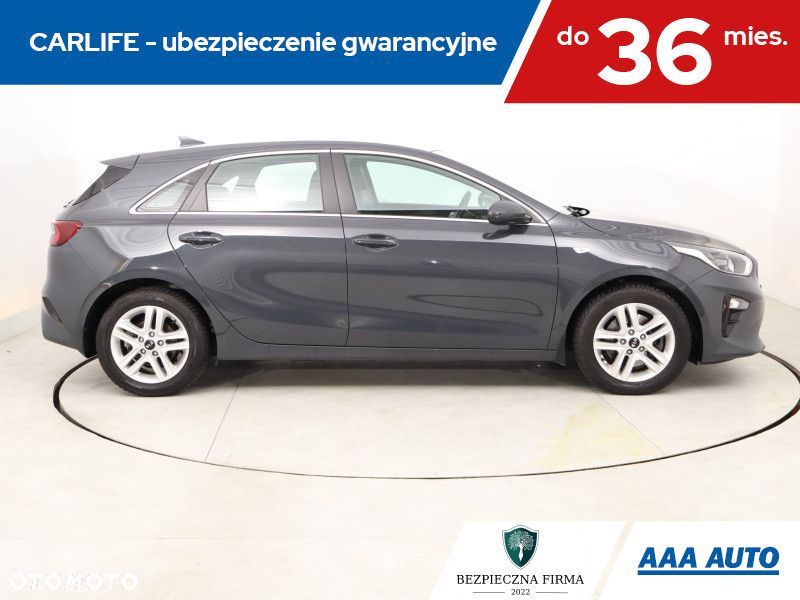 Kia Ceed - 8