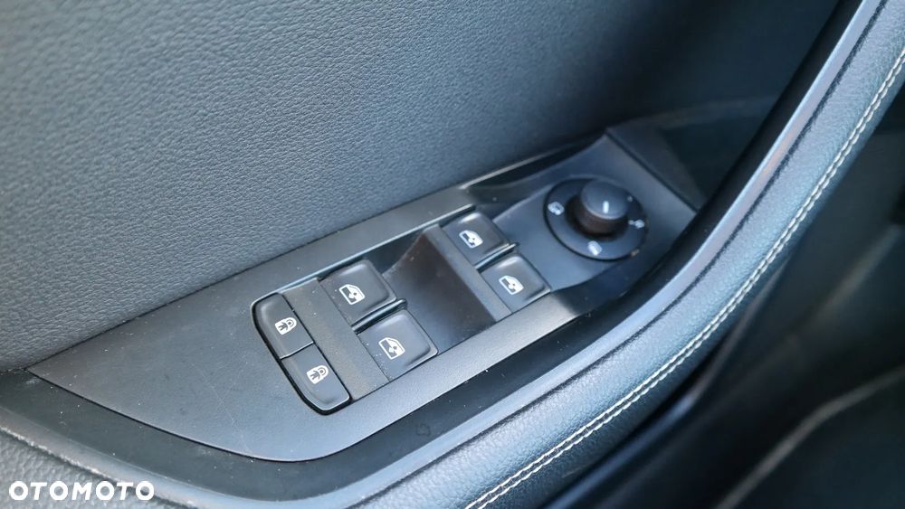 Skoda Superb 2.0 TDI SCR 4x4 Scout DSG - 21