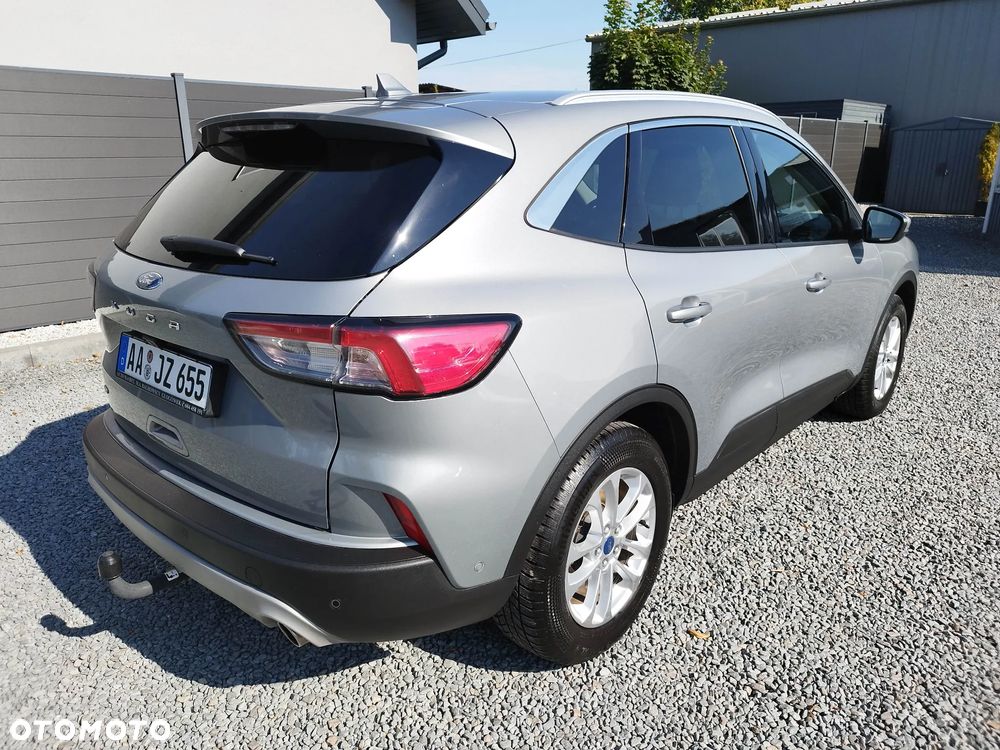 Ford Kuga 2.0 EcoBlue 4x4 TITANIUM - 9