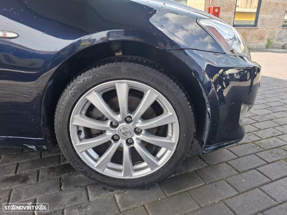 Lexus IS 220 d Base 11 - 9