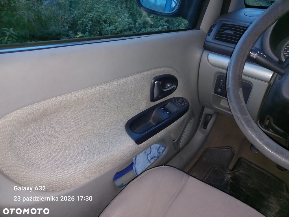 Renault Clio - 8