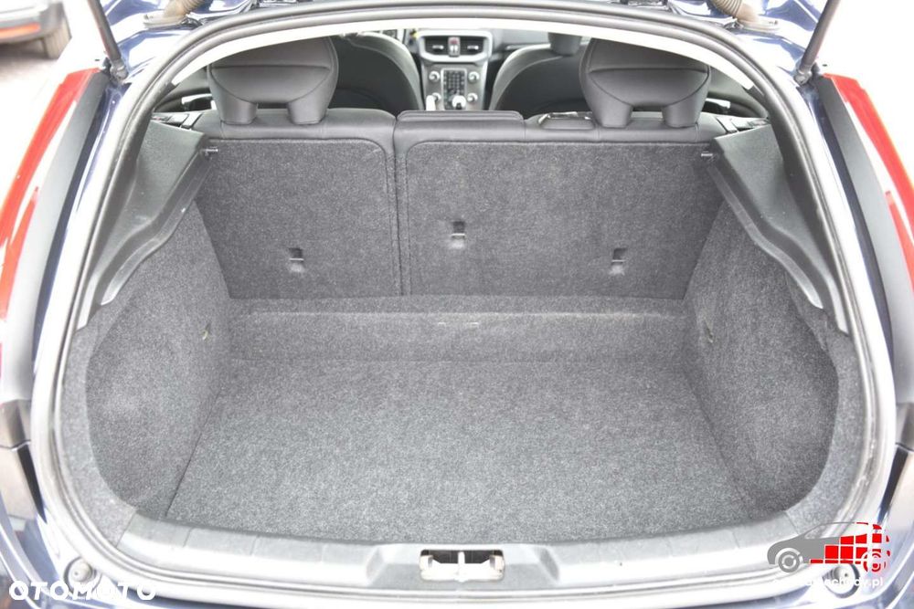 Volvo V40 - 19