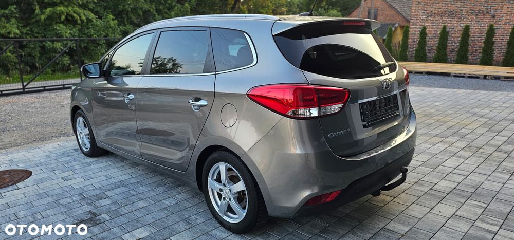 Kia Carens 1.7 CRDi L 7os - 6