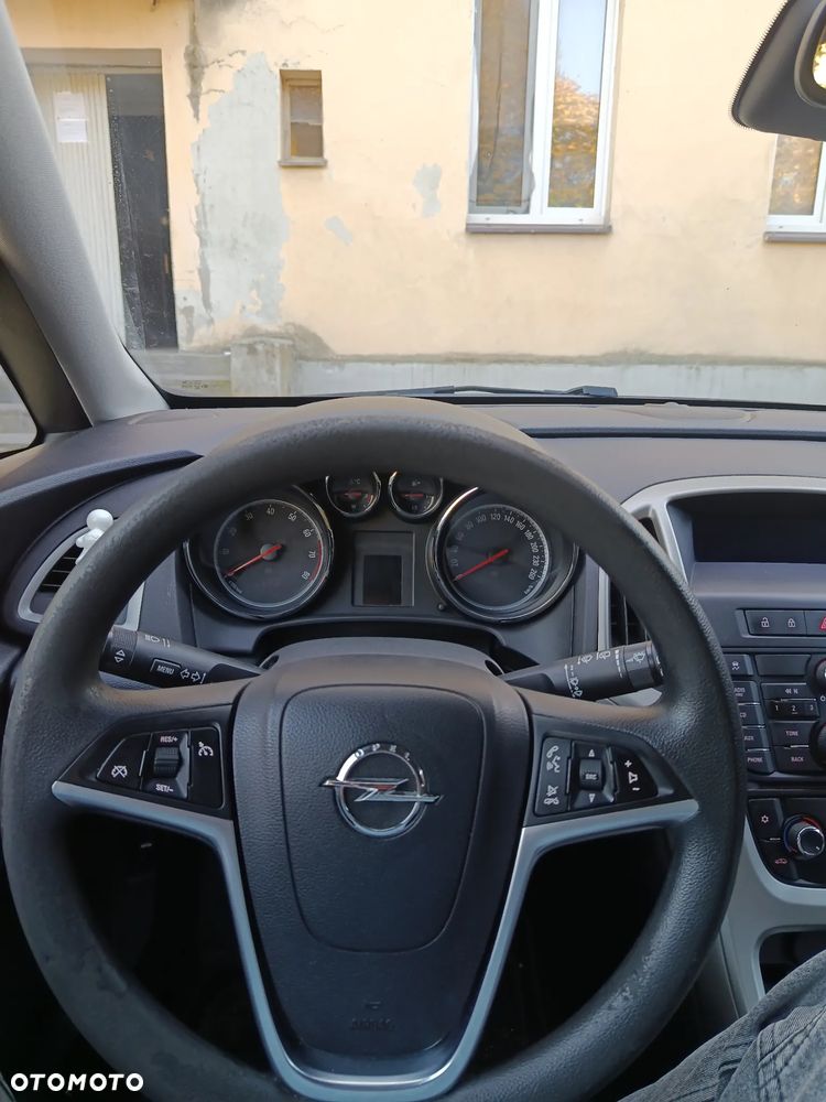 Opel Astra - 11