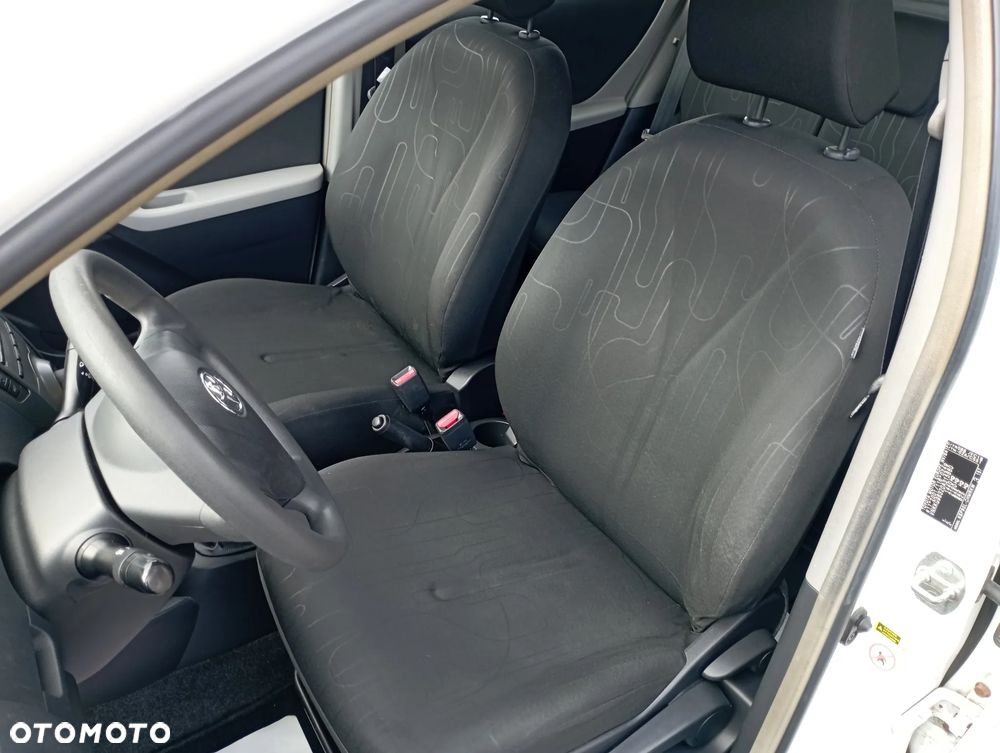 Toyota Yaris 1.0 Luna - 14