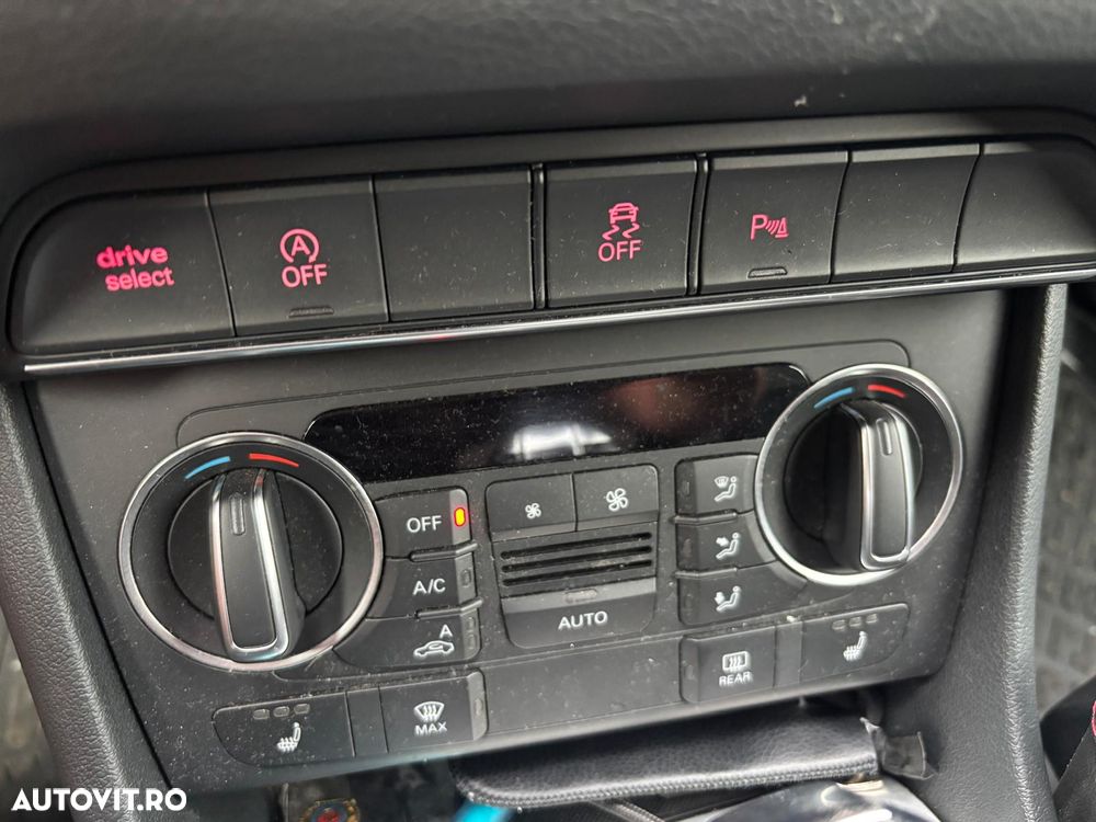 Audi Q3 2.0 TDI Quattro Stronic Sport - 8