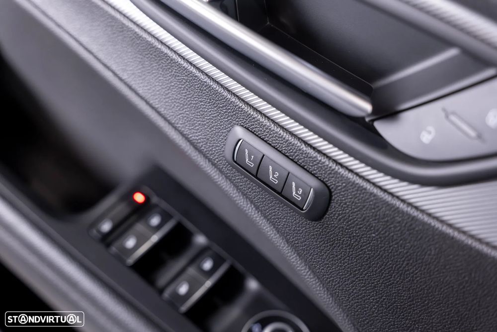 Alfa Romeo Stelvio 2.2 D Veloce Q4 AT8 - 23