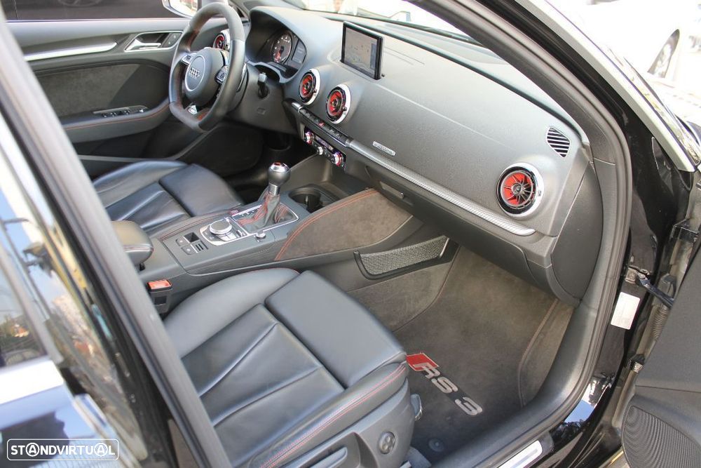 Audi RS3 Sportback 2.5 TFSI quattro S tronic - 19