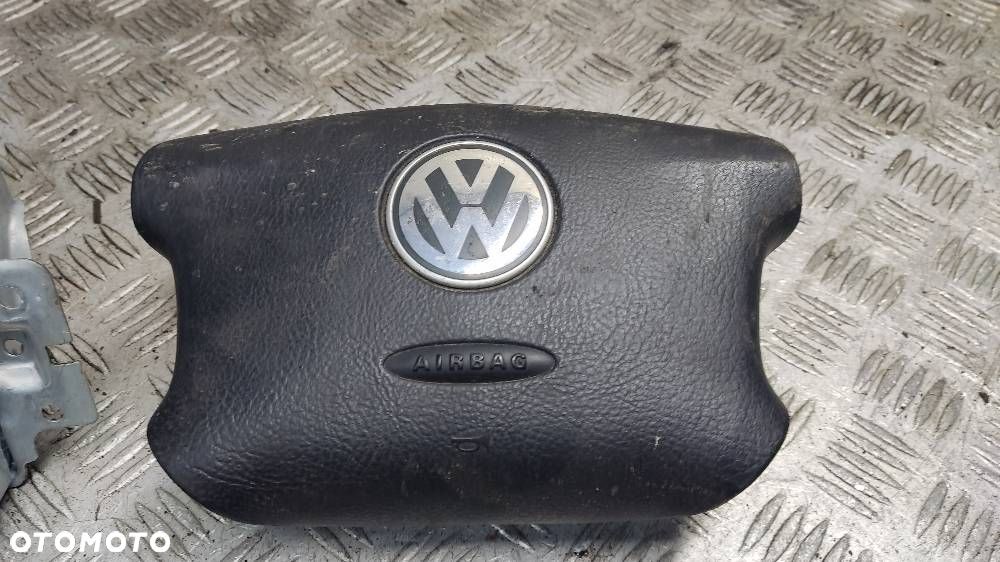 ZESTAW POSTRZAŁOWY 1/6 VOLKSWAGEN SHARAN  MK1 LIFT II - 10