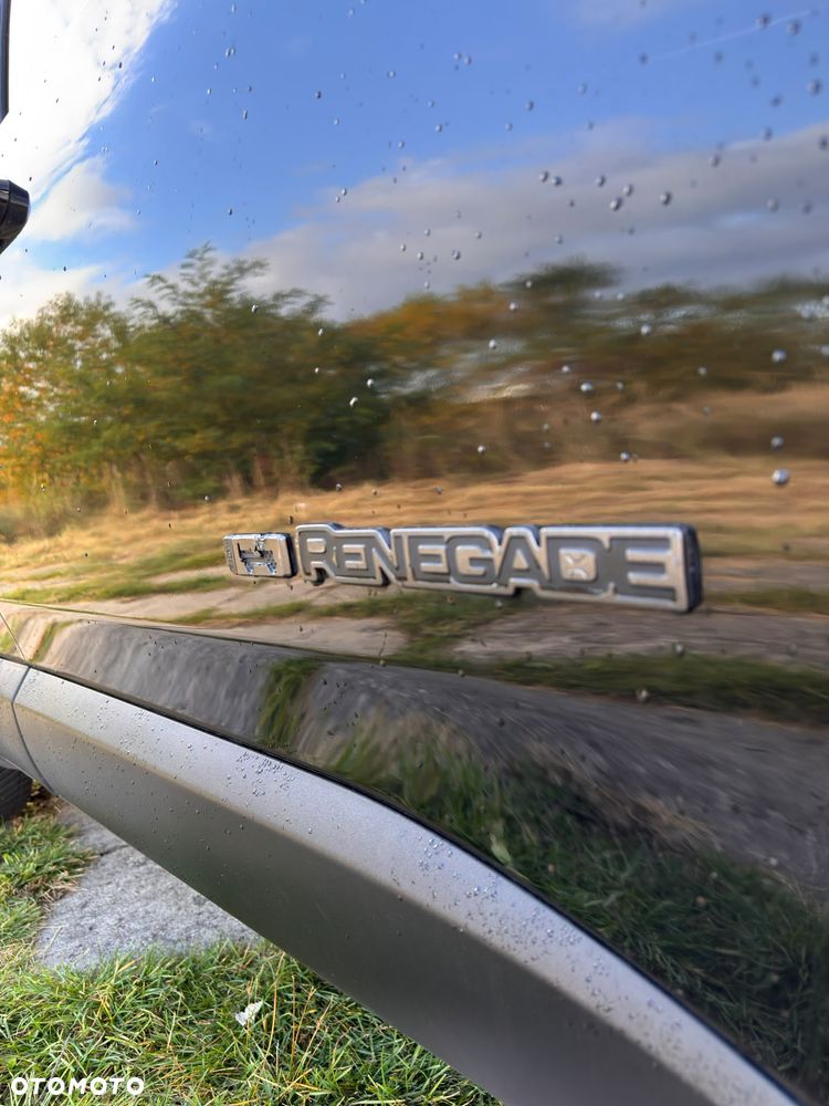 Jeep Renegade - 24