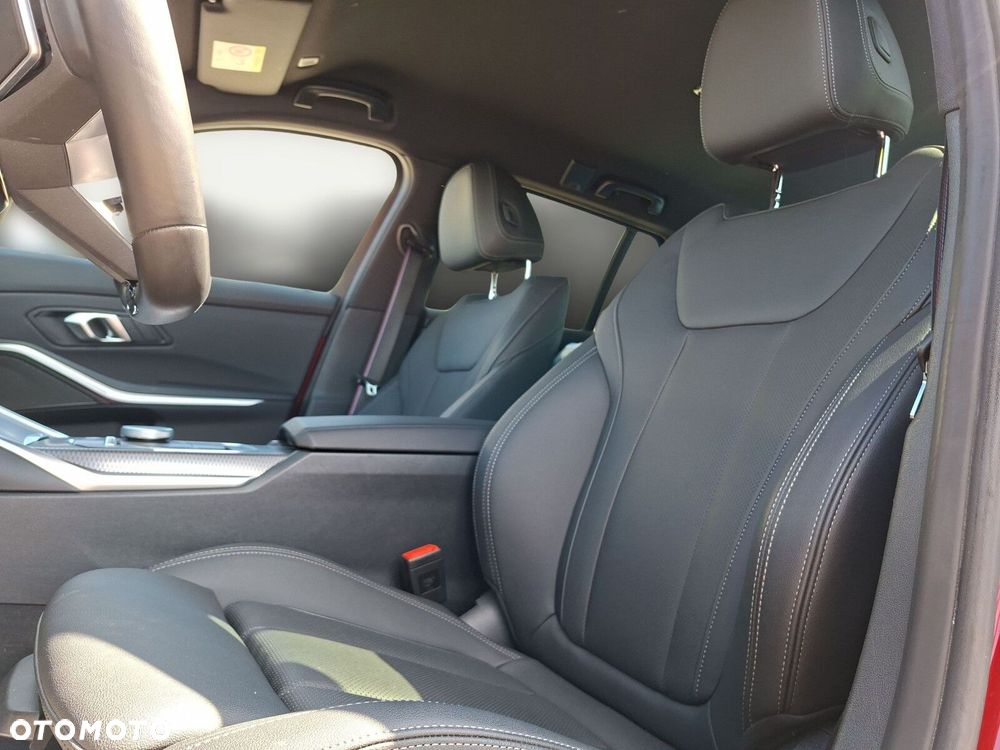 BMW Seria 3 M340d xDrive mHEV sport - 13