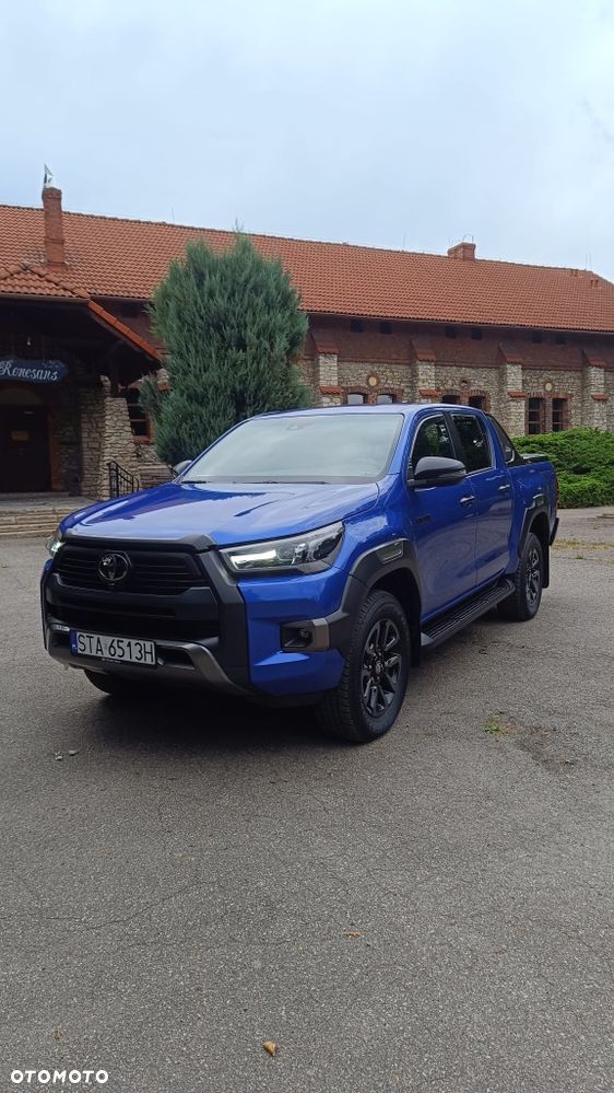 Toyota Hilux - 2