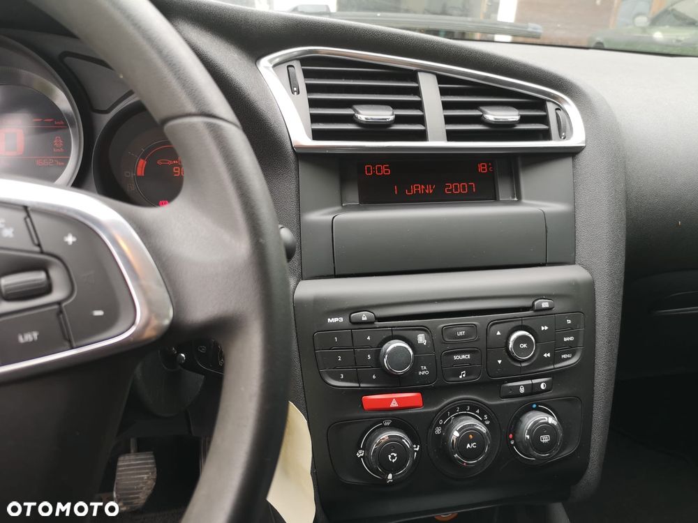 Citroën C4 1.4 VTi Attraction - 28