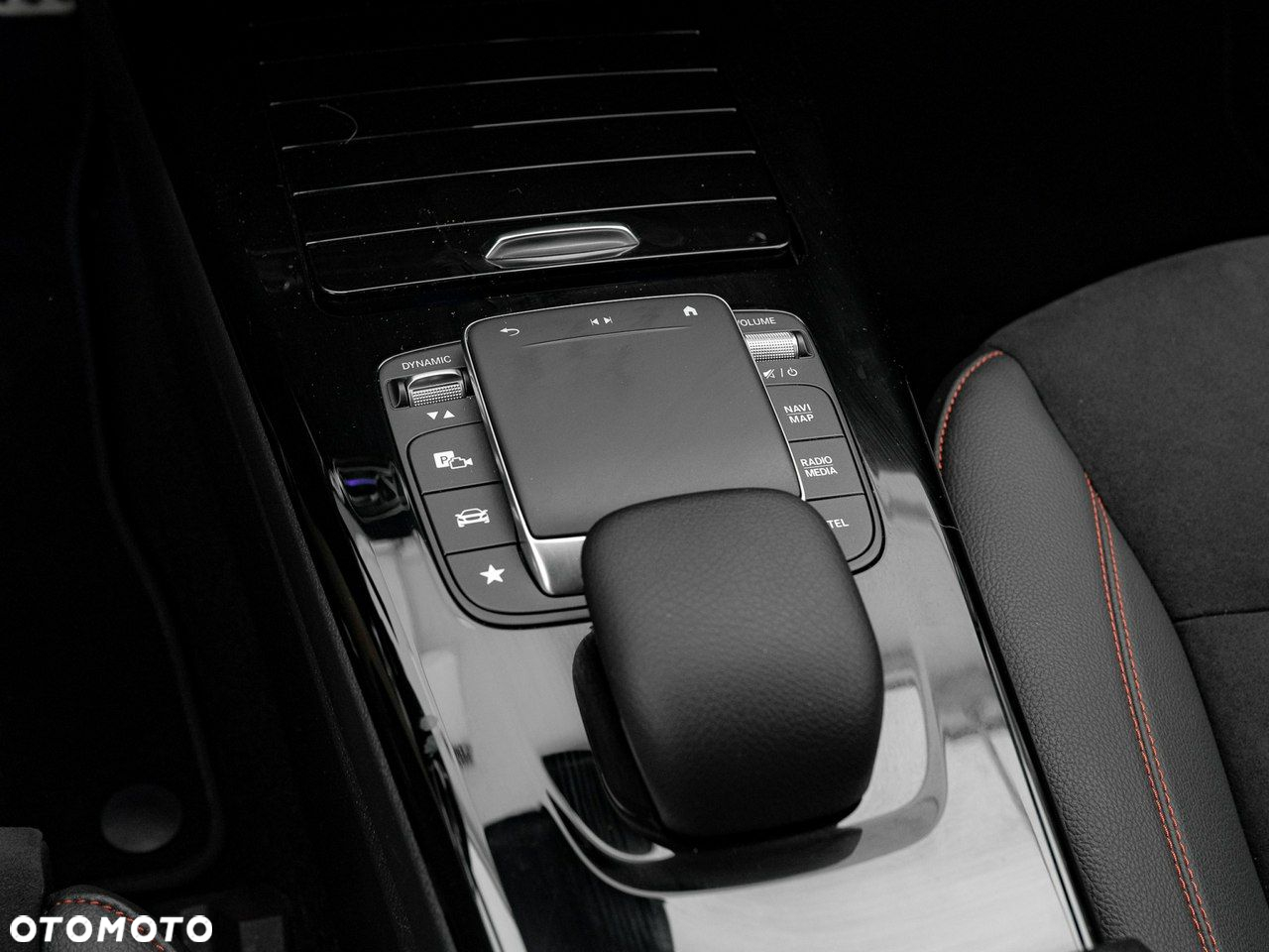 Mercedes-Benz CLA - 19