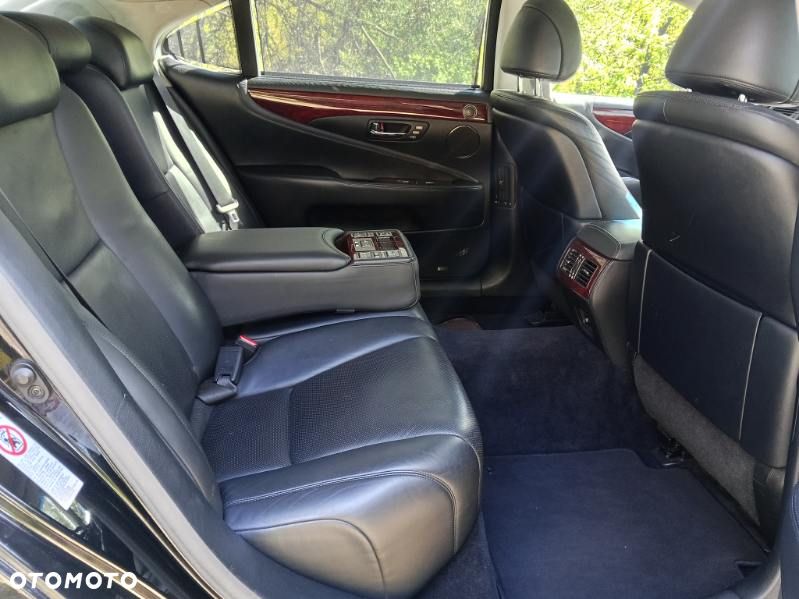 Lexus LS 600h L Elegance - 4