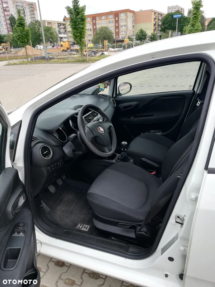 Fiat Punto 1.2 Young - 9