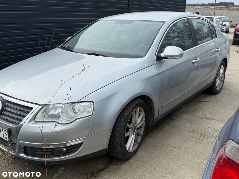 Volkswagen Passat 2.0 TDI DPF Sportline - 4