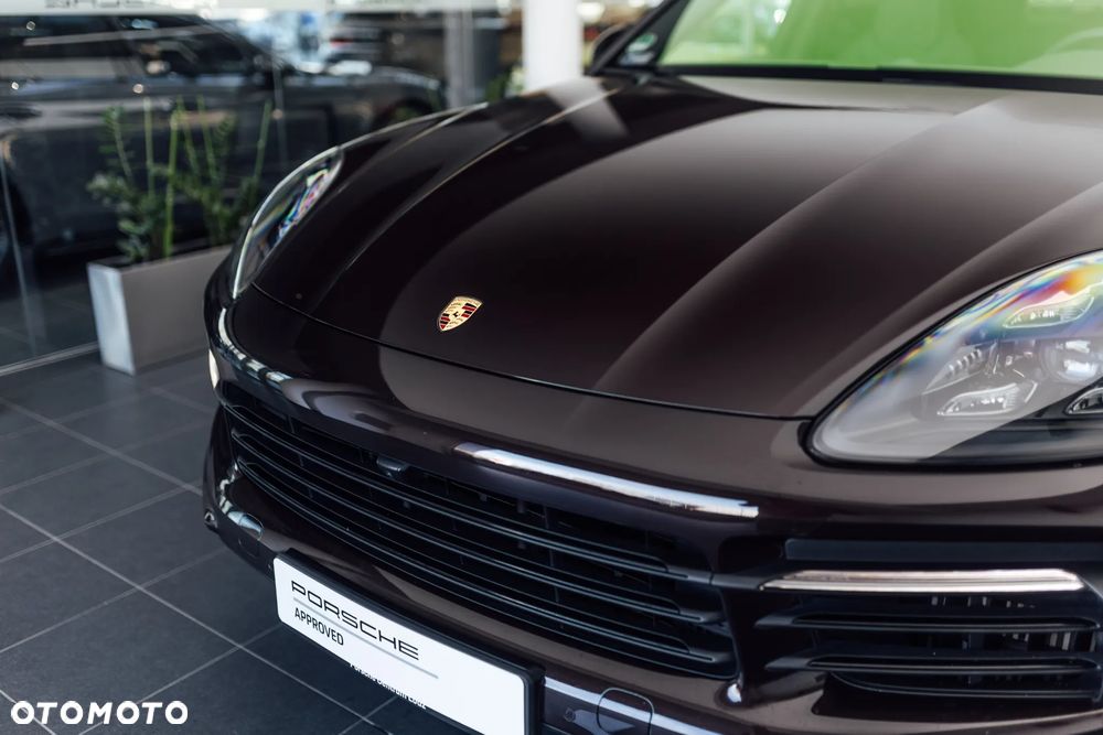 Porsche Cayenne Standard - 36