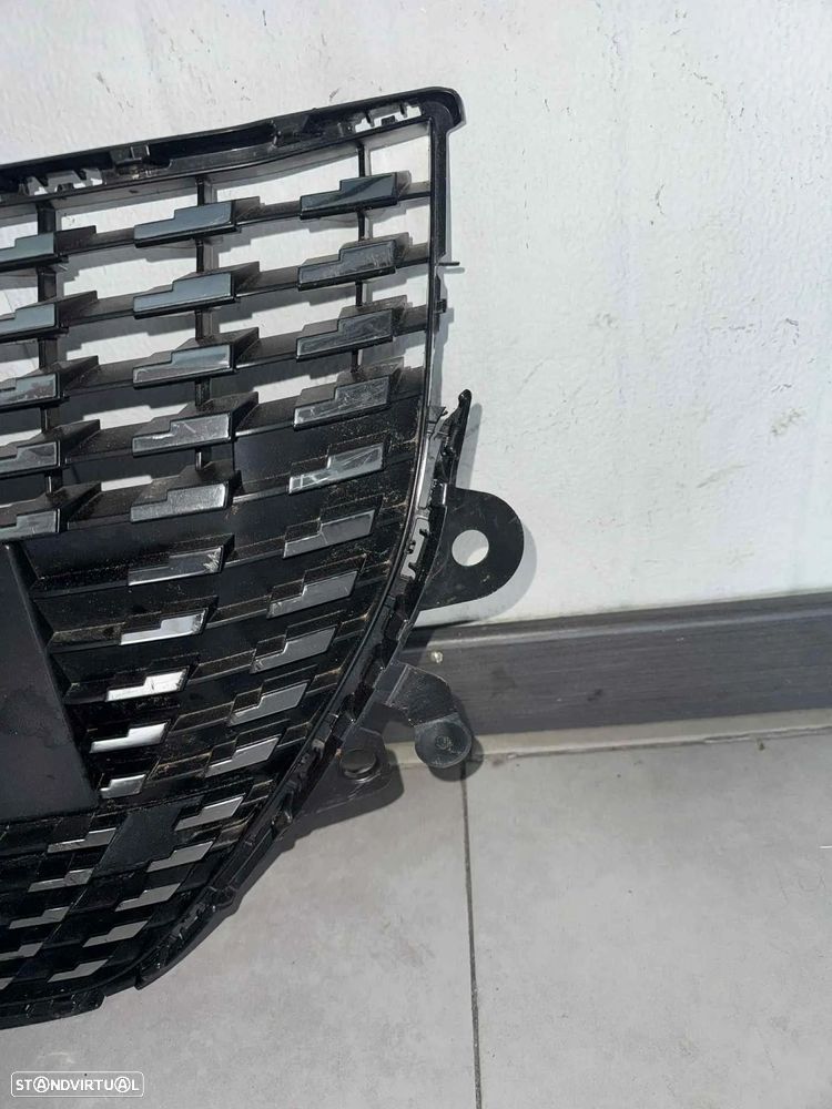 Grelha Frontal Peugeot 208 - G418 - 4