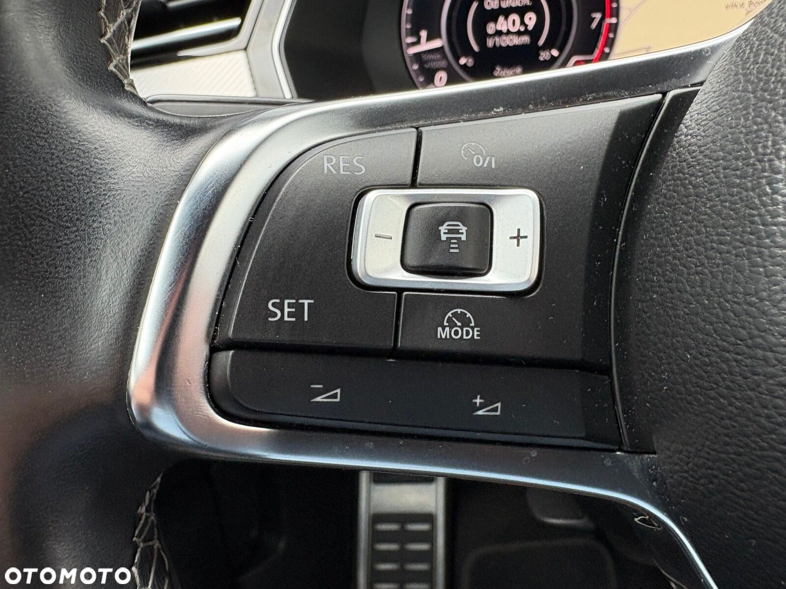 Volkswagen Arteon 2.0 TSI R-Line DSG - 24