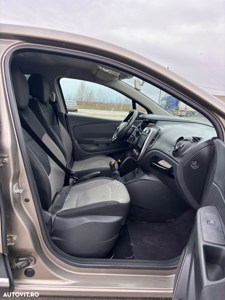 Renault Captur - 21