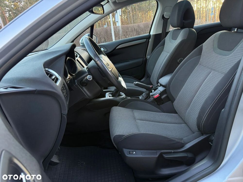 Citroën C4 e-HDi 115 Exclusive - 6