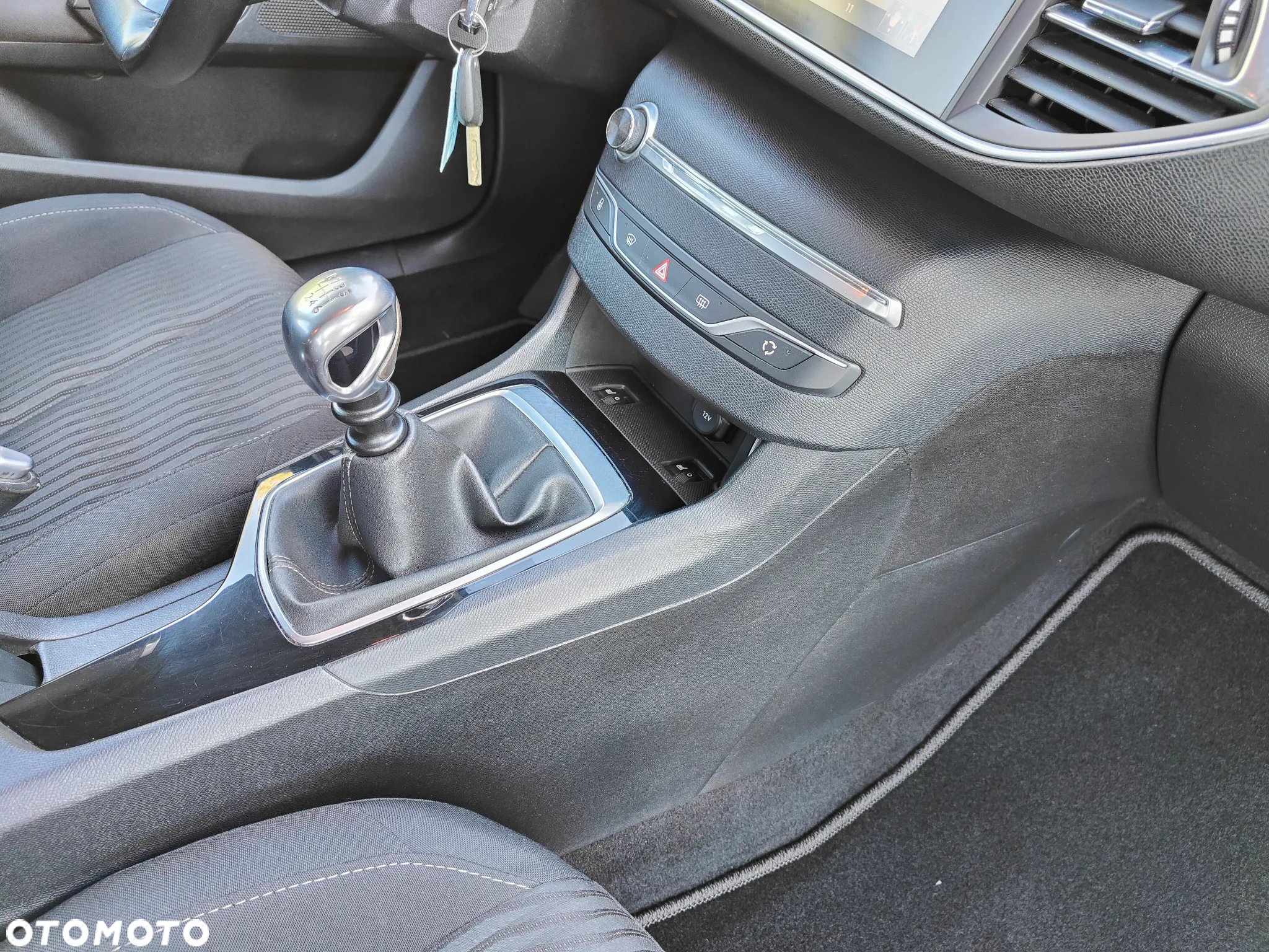 Peugeot 308 - 16