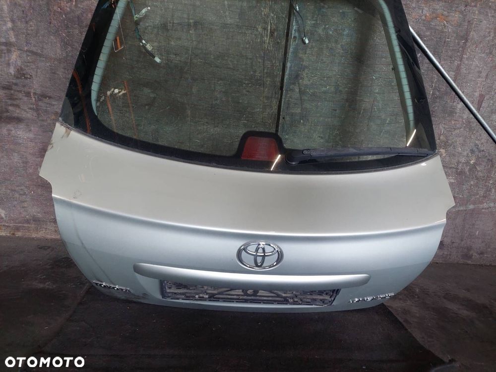 KOMPLETNY TYŁ KLAPA ZDERZAK LAMPY TYŁ TOYOTA AVENSIS T25 1C0 - 8
