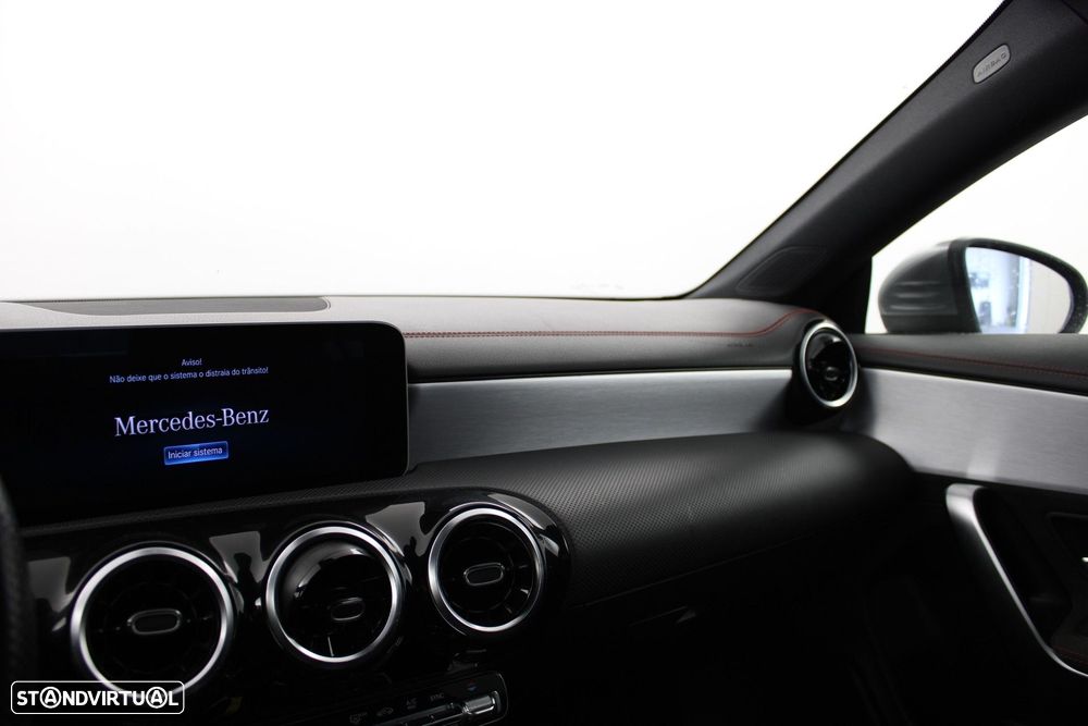 Mercedes-Benz CLA 180 d Shooting Brake AMG Line Aut. - 19