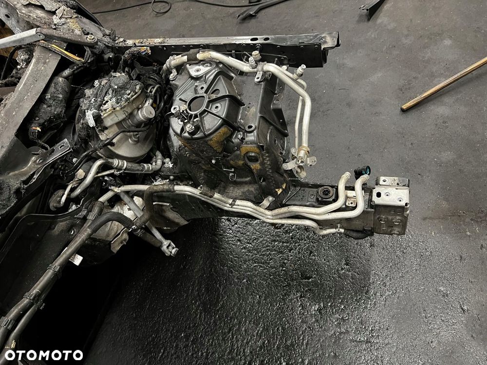 LEWY PRZÓD ĆWIARTKA PODŁUŻNICA FARTUCH PRÓG RANGE ROVER VELAR L560 - 3