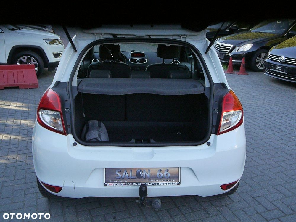 Renault Clio - 17