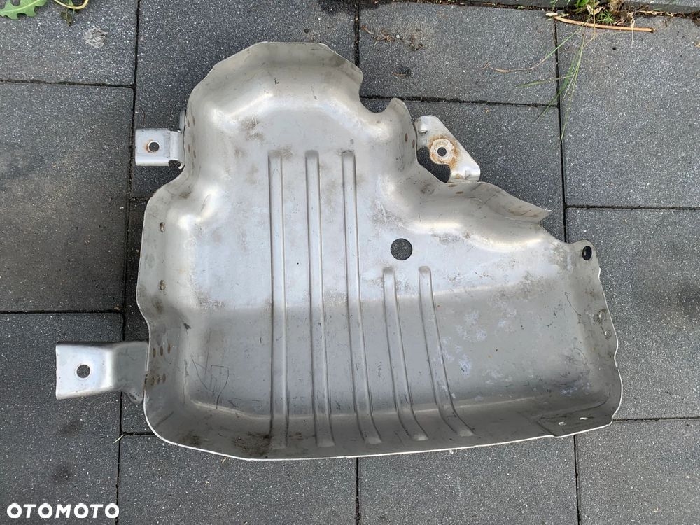 OSŁONA ZBIORNIKA ADBLUE LAND ROVER DEFENDER L663 L8B2-5J236-AB - 4