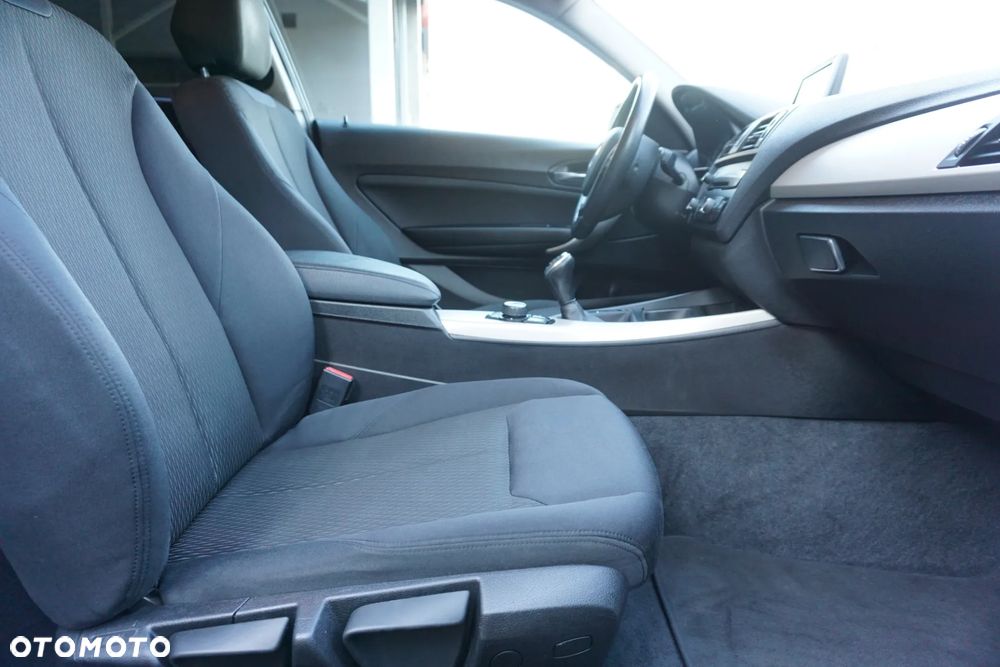 BMW Seria 1 114i Sport Line - 13