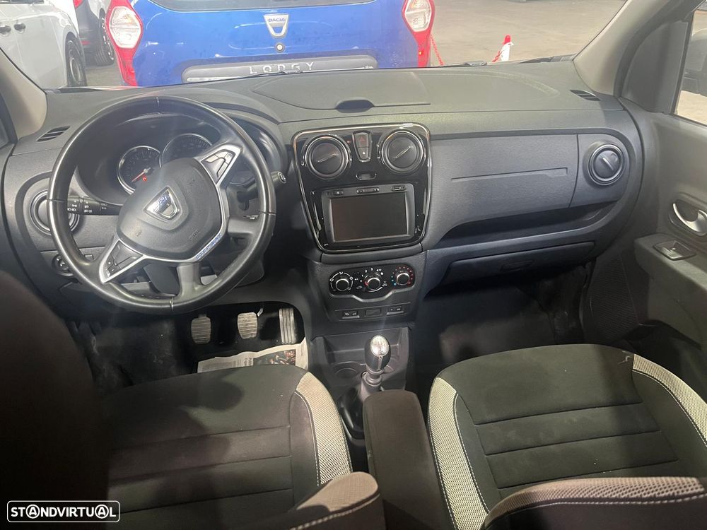 Dacia Lodgy 1.5 Blue dCi Stepway 7L - 4