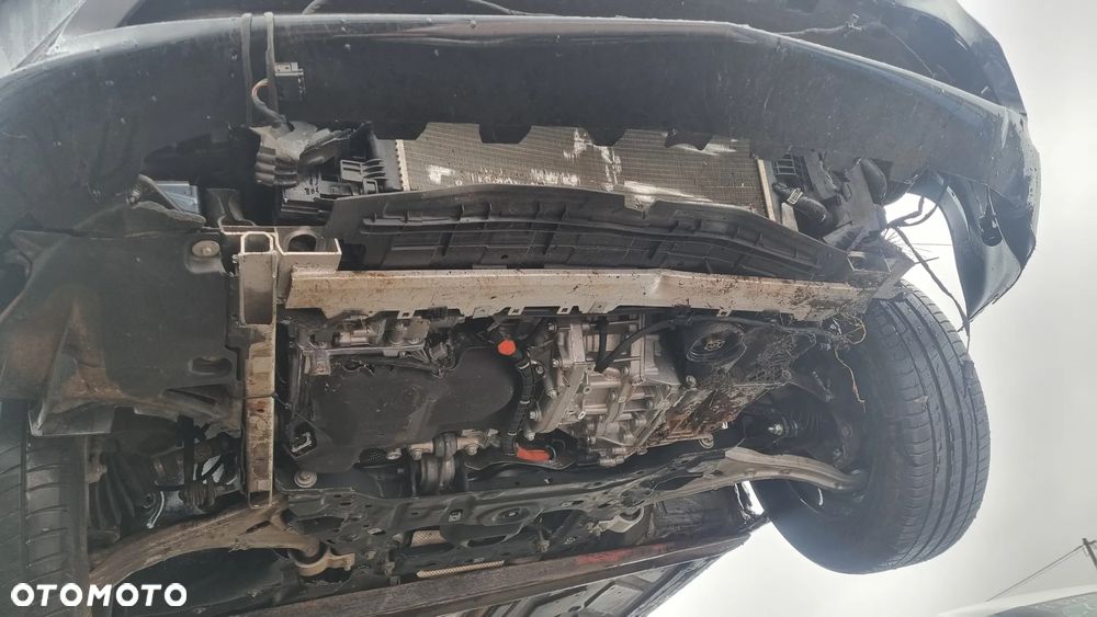 Mercedes-Benz Klasa A 250 e PHEV Progressive 8G-DCT - 26