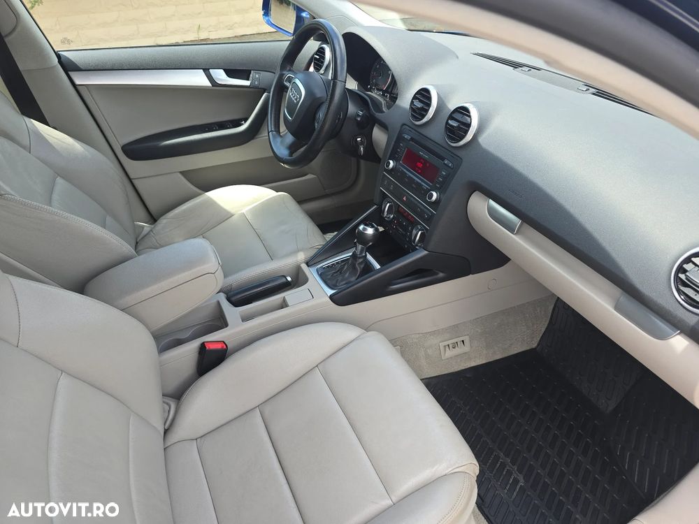 Audi A3 Sportback 1.4 TFSI S tronic Attraction - 8