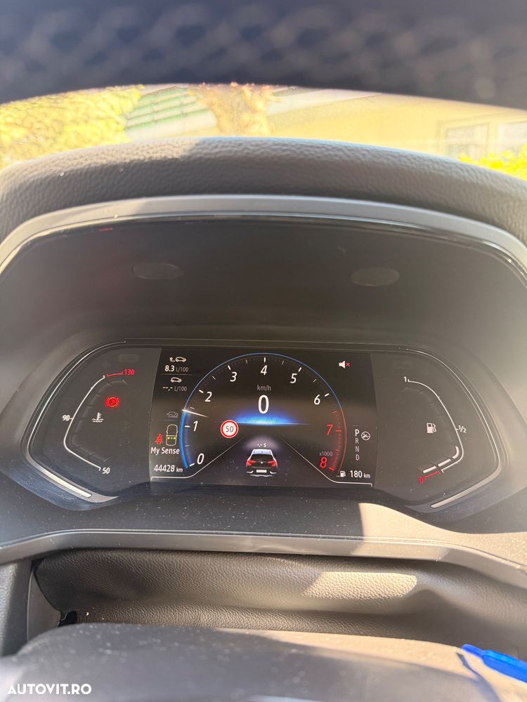 Renault Captur MHEV 140 EDC Techno - 10
