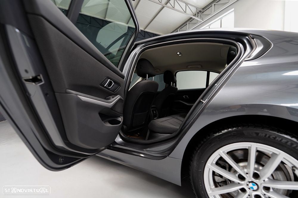 BMW 330 e Corporate Edition Auto - 26