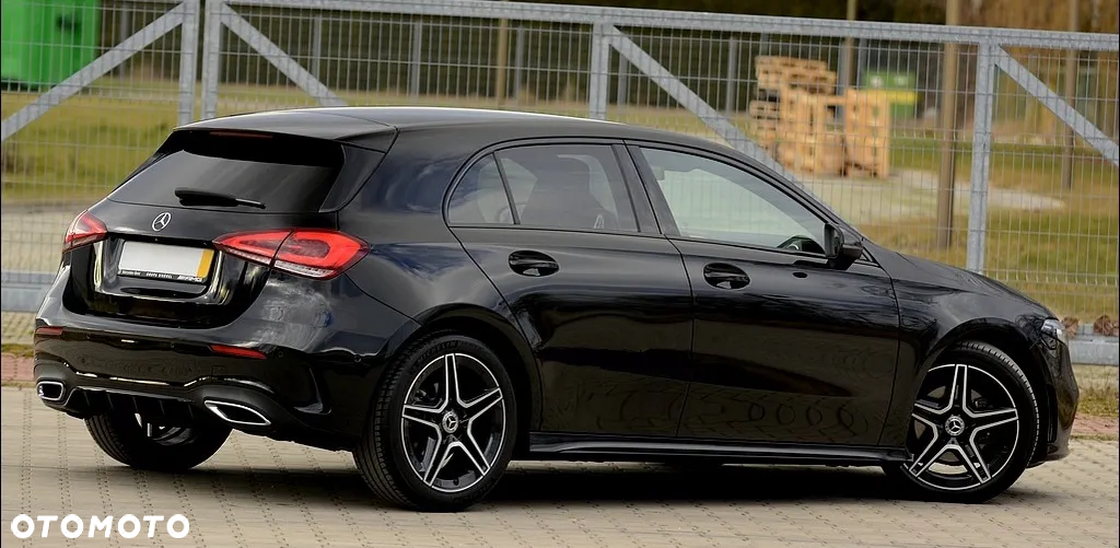 Mercedes-Benz Klasa A 180 AMG Line 7G-DCT - 14