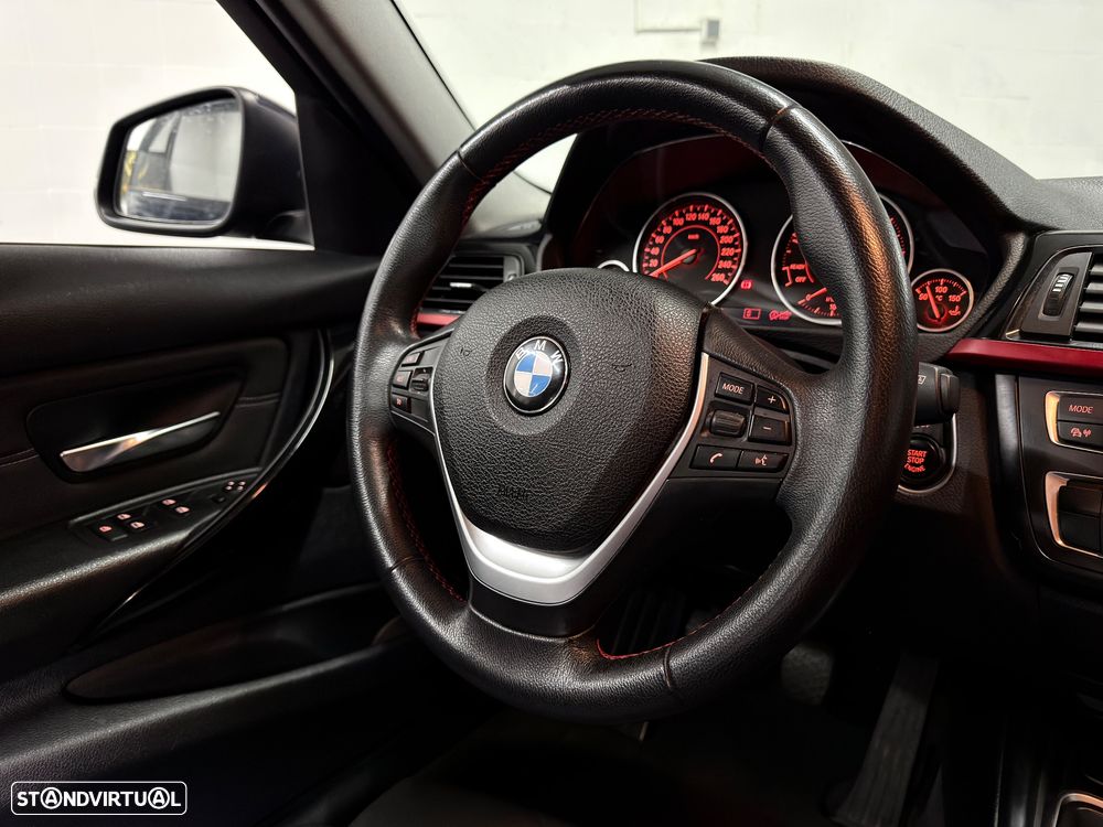 BMW 320 d Line Sport - 22