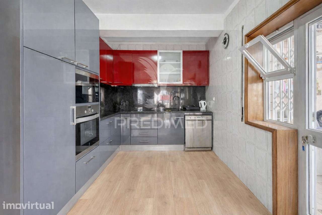 Apartamento T2 | Garagem | Elevador | Metro | Gondomar - Grande imagem: 3/22