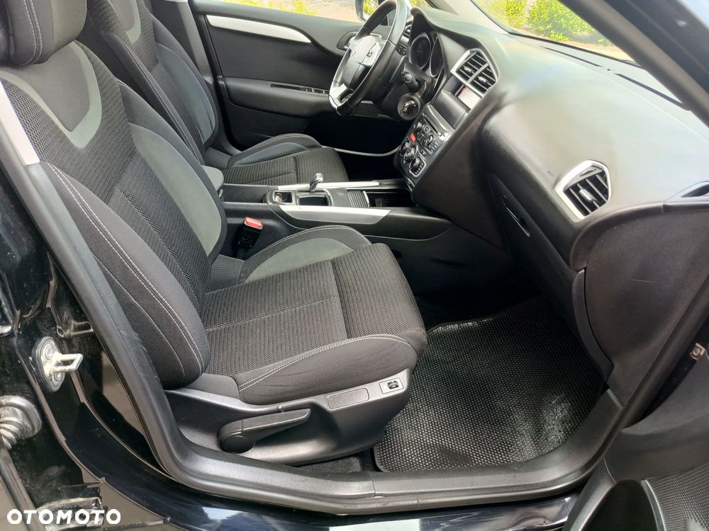 Citroën C4 e-HDi 115 ETG6 Exclusive - 12