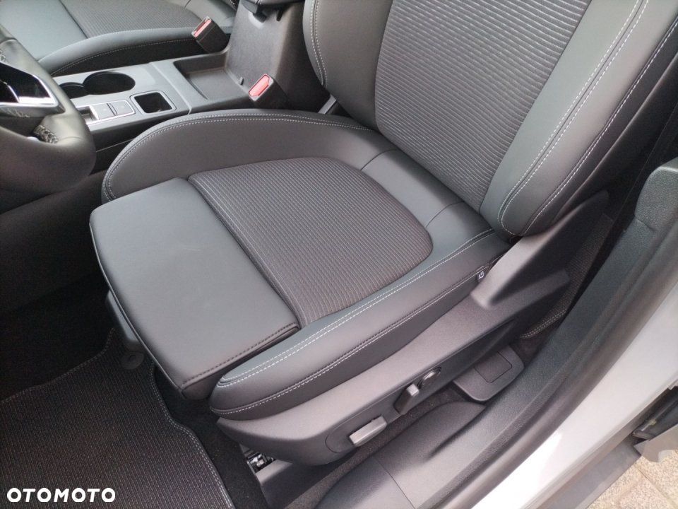 Ford Kuga - 13