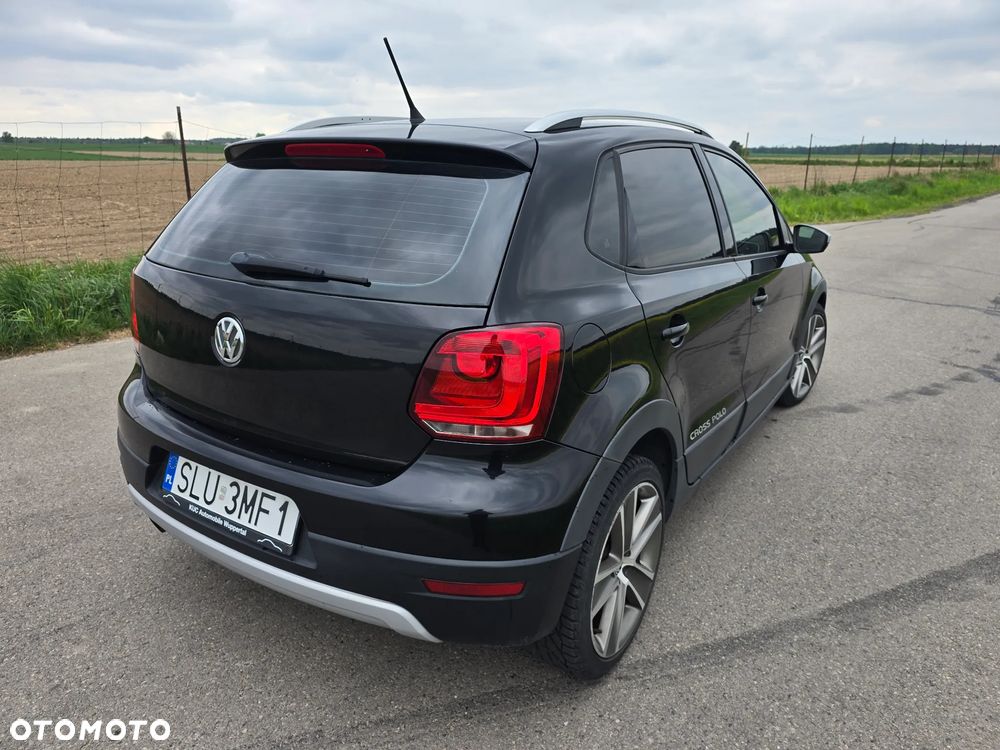 Volkswagen Polo 1.6 TDI DSG Cross - 7