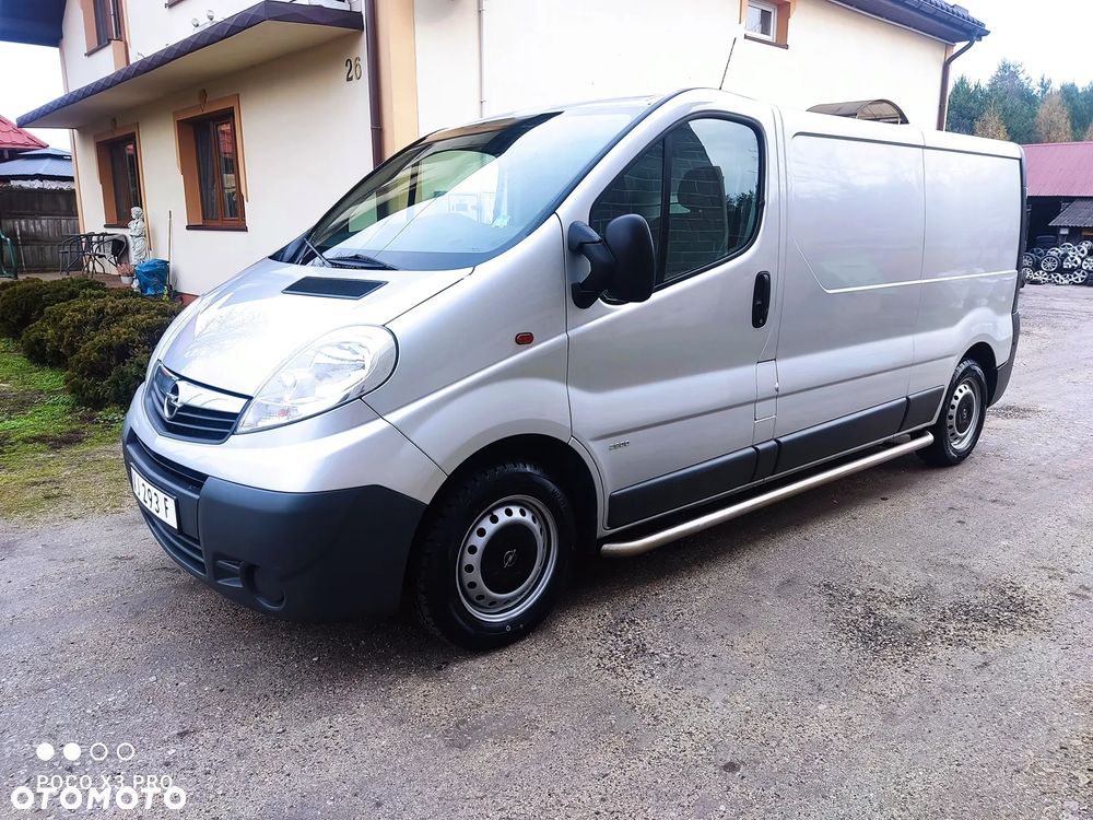 Opel Vivaro - 1