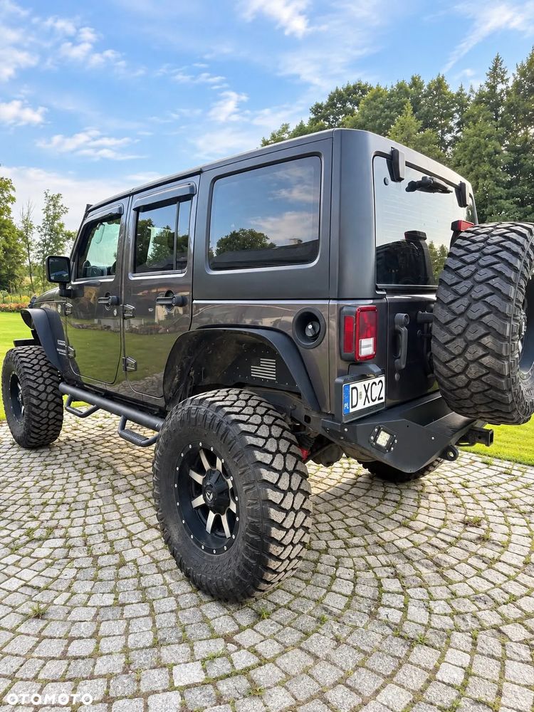 Jeep Wrangler - 3