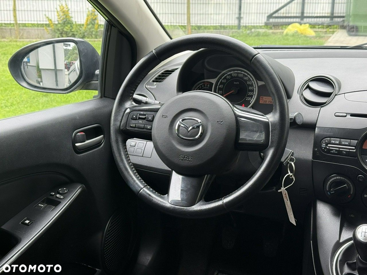Mazda 2 - 13